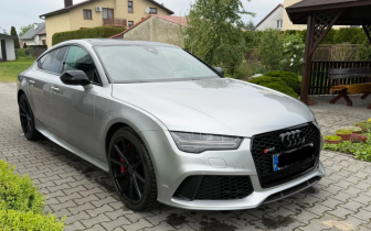 sedan Audi  RS7 Sportback  2016 Srebrny