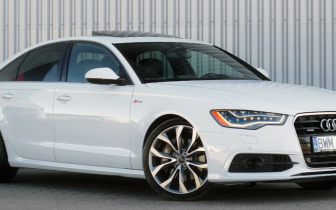 sedan Audi  A6 Limousine  2012 White