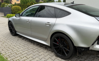 sedan Audi  RS7 Sportback  2016 Srebrny