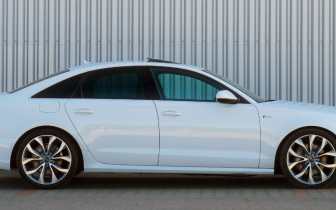 sedan Audi  A6 Limousine  2012 White