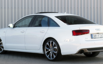 sedan Audi  A6 Limousine  2012 White