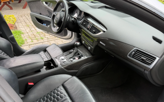 sedan Audi  RS7 Sportback  2016 Srebrny