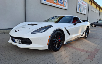 coupe Chevrolet  Corvette Stingray  2013 White