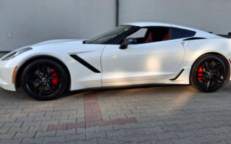 coupe Chevrolet  Corvette Stingray  2013 White