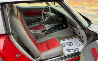 coupe Chevrolet  Corvette 1977 Silver