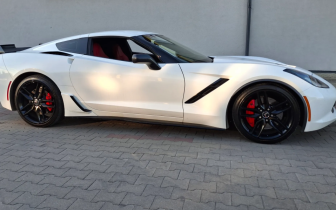 coupe Chevrolet  Corvette Stingray  2013 White