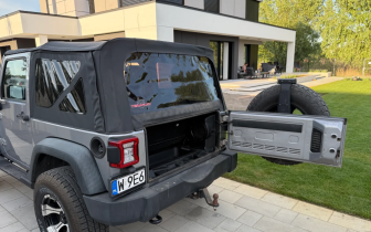 suv Jeep  Wrangler 3.6 Sahara 2013 Srebrny