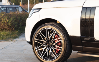 suv Land Rover  Range Rover V8 Supercharged langer Radstand SVAutobiography 2017 White