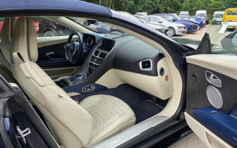 Coupet Aston Martin  DB11 2018 Blue