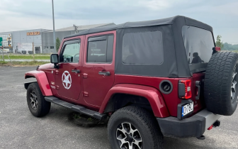SUVs Jeep  Wrangler 3.6 Unlim Sahara 2012 Czerwony