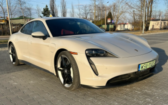 Coupet Porsche  Taycan 2021 White