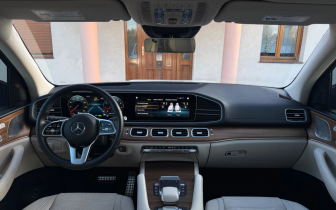 SUVs Mercedes-Benz  GLS 580  2022 Biały