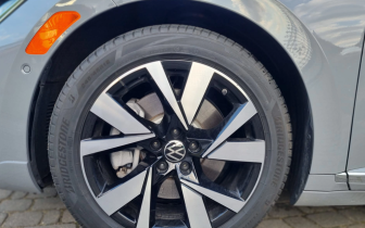 Sedans Volkswagen  Arteon 2.0 TSI 2023 Szary