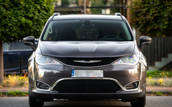 Minivans Chrysler  Pacifica 2017 Brązowy