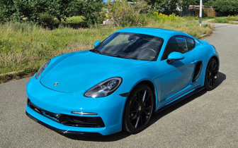 Coupet Porsche  718 Cayman 2017 Granatowy