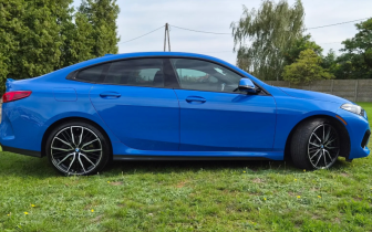 Sedans    Blue