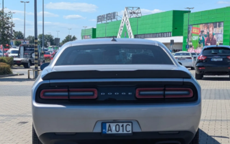Coupet Dodge  Challenger 2018 Srebrny