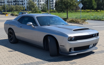 Coupet Dodge  Challenger 2018 Srebrny