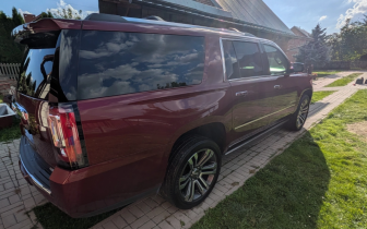SUVs    Red