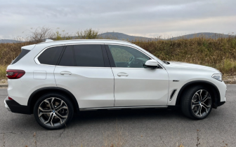 SUVs    White