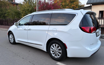 Minivans    White
