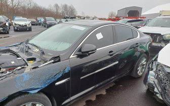 Sedans JAGUAR  XF PREMIUM 2015 Black