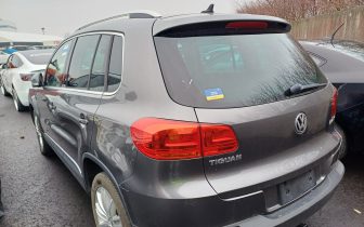Sedans VOLKSWAGEN TIGUAN S 2015 Charcoal