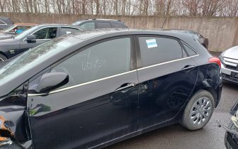 Hatchbacks HYUNDAI ELANTRA 2017 Czarny