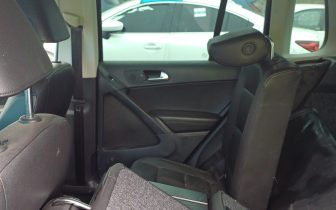 SUVs VOLKSWAGEN TIGUAN S 2012 Czarny