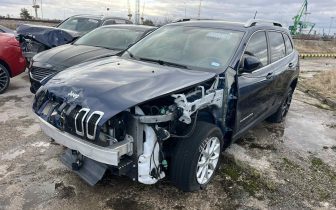 SUVs JEEP CHEROKEE LATITUDE 2018 Granatowy