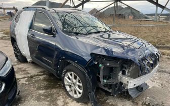SUVs JEEP CHEROKEE LATITUDE 2018 Granatowy