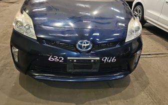 Hatchbacks Toyota Prius 2013 Granatowy