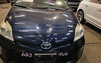Hatchbacks Toyota Prius 2013 Granatowy