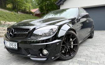 Sedans Mercedes-Benz  C63 AMG 2009 Czarny