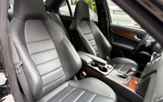 Sedans Mercedes-Benz  C63 AMG 2009 Czarny