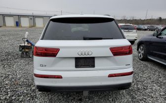 SUVs Audi  Q7 2019 White