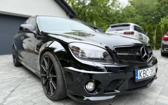 Sedans Mercedes-Benz  C63 AMG 2009 Czarny