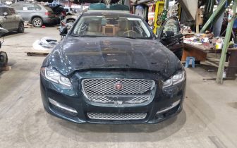 Sedans Jaguar XJL 2019 Zielony