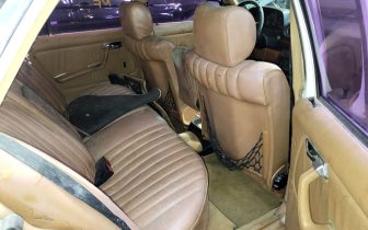 Sedans Mercedes-Benz 300 1983 Biały