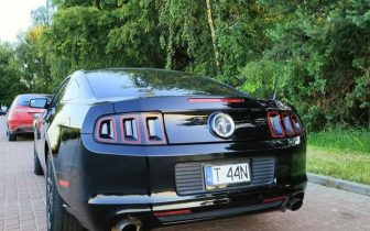 Coupet Ford Mustang 2014 Black